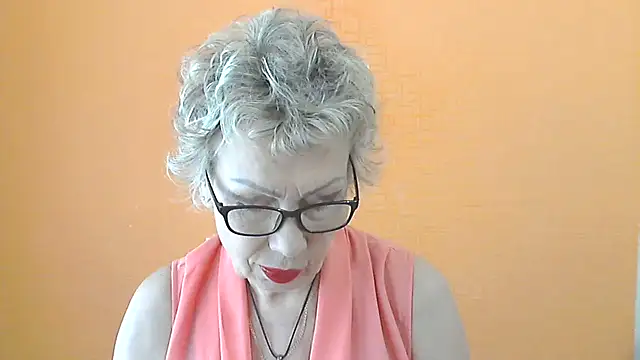 NessyJenixs online show from 06-25-26, 06:07