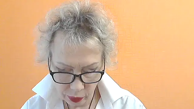 Snapshot of NessyJenixs chatting on 10-11-25, 07:42 NessyJenixs online show from 10-11-25, 07:42