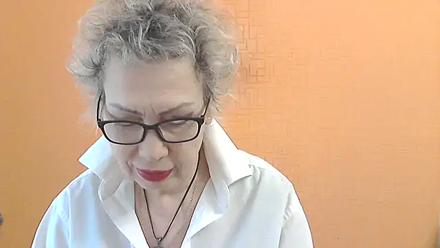 NessyJenixs online show from 03-25-26, 08:14