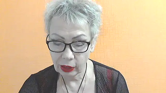 NessyJenixs online show from 11-10-25, 07:35