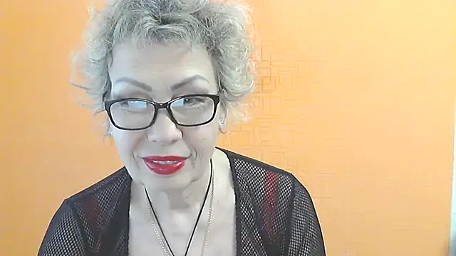 NessyJenixs online show from 04-18-26, 07:11