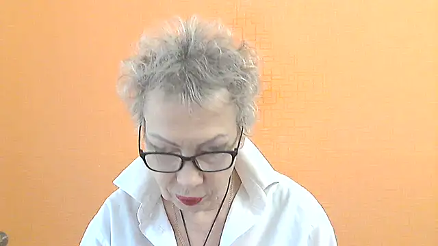 NessyJenixs online show from 11-23-25, 07:29