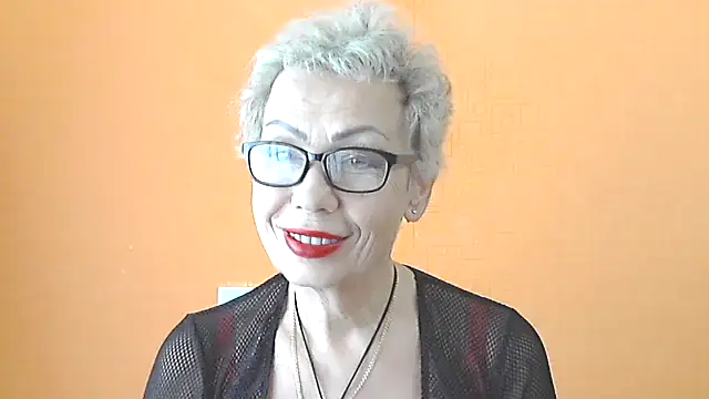 NessyJenixs online show from 10-29-25, 06:56