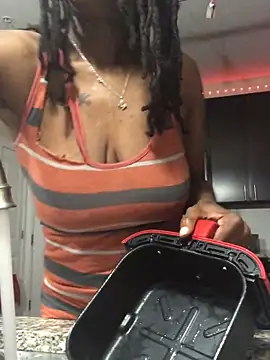 theprettysoles online show from 04-24-26, 02:02