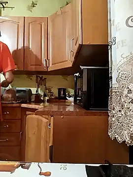 Laura Kiss online show from 01-13-26, 03:16