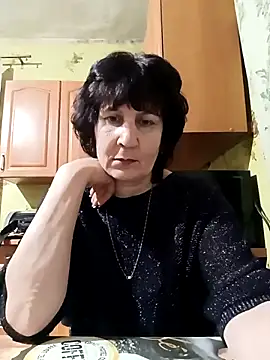 Laura Kiss online show from 03-08-25, 04:50