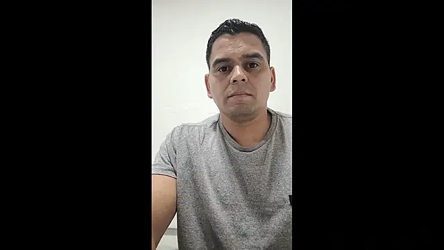 leandroc04 online show from 11-05-25, 07:28