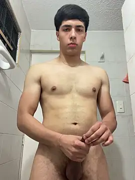 Snapshot of max_ryderr chatting on 03-18-25, 03:34 max ryderr online show from 03-18-25, 03:34