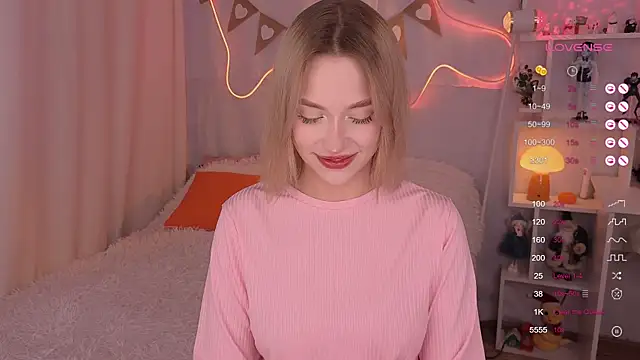 Sweettsiren online show from 01-26-25, 04:20