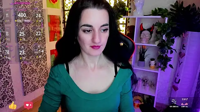 Snapshot of JessicaAlfo chatting on 05-18-26, 02:44 JessicaAlfo online show from 05-18-26, 02:44