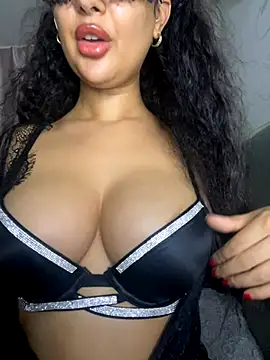 Lobna-alami online show from 10-25-25, 11:05