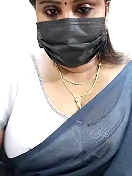 Queenflowerr online show from 02-10-25, 05:52