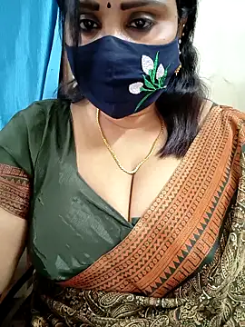 Queenflowerr online show from 02-25-26, 07:03