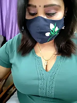 Queenflowerr online show from 03-16-26, 12:09