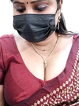 Queenflowerr online show from 02-25-25, 04:25