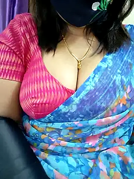 Queenflowerr online show from 03-31-26, 05:04