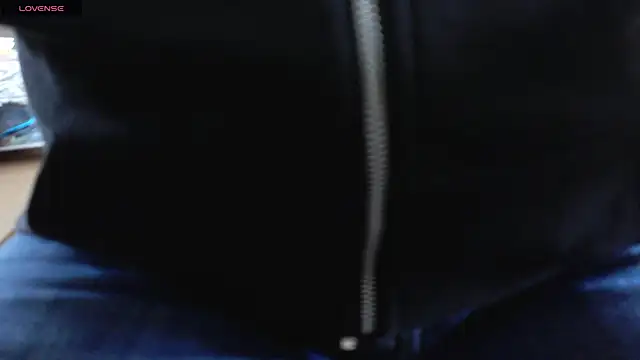 Snapshot of IndienTiger chatting on 04-03-26, 11:49 IndienTiger online show from 04-03-26, 11:49
