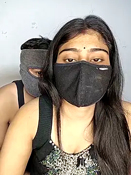 Love-N online show from 11-17-25, 04:44