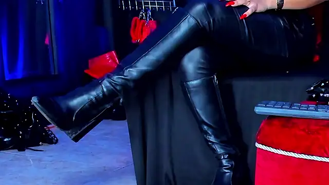 KaramStone online show from 01-13-26, 05:06