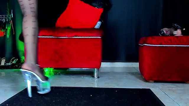 KaramStone online show from 12-18-25, 08:45