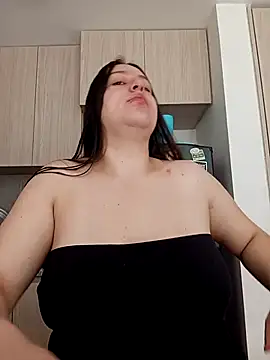 Snapshot of ary-cooper chatting on 01-17-26, 07:39 ary-cooper online show from 01-17-26, 07:39