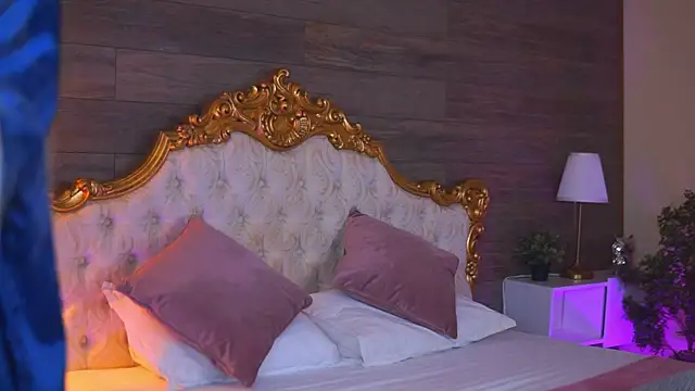 Juicy Jessye online show from 12-18-25, 08:45