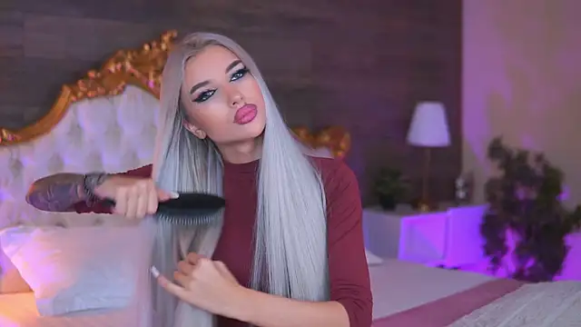 Juicy Jessye online show from 11-07-25, 09:19