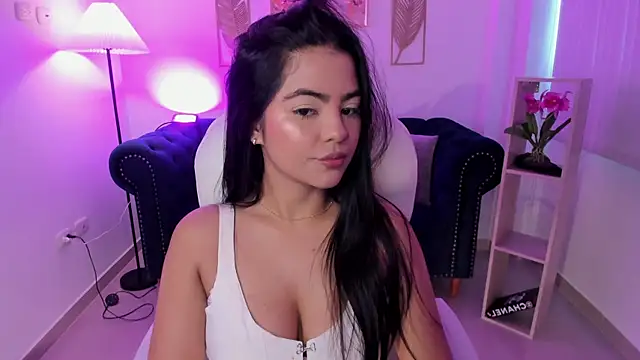 Layla Breezee online show from 03-31-26, 11:56