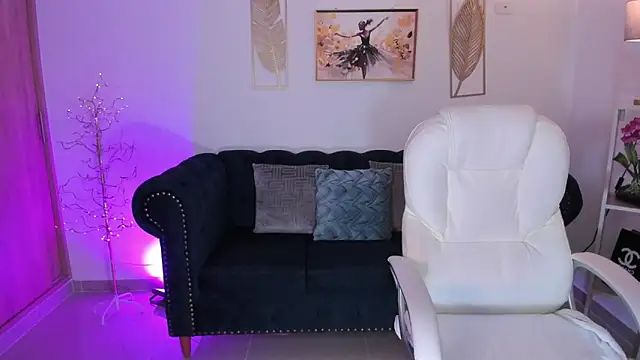 Layla Breezee online show from 02-03-26, 12:54