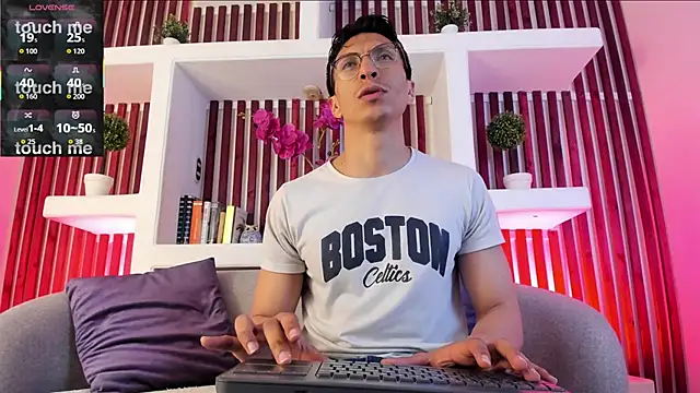 ApoloCruz online show from 02-11-26, 02:33