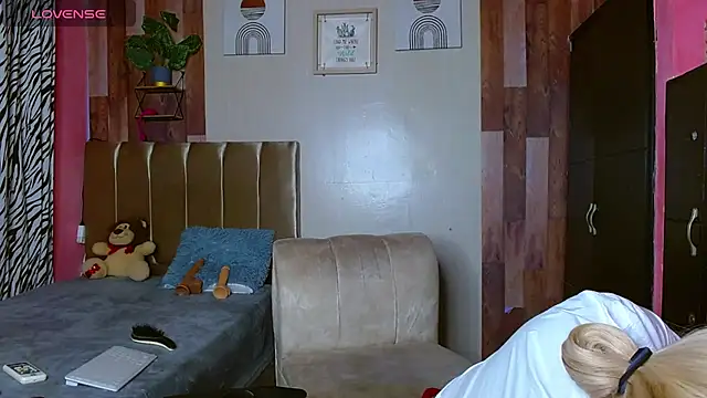 electrabrowns online show from 02-04-26, 11:33