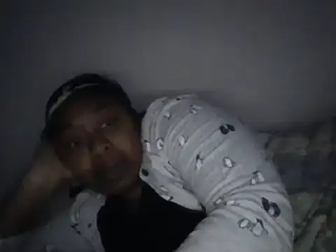 Snapshot of angeliquebelcali chatting on 02-21-25, 02:28 angeliquebelcali online show from 02-21-25, 02:28