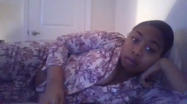 Snapshot of angeliquebelcali chatting on 03-23-25, 02:04 angeliquebelcali online show from 03-23-25, 02:04
