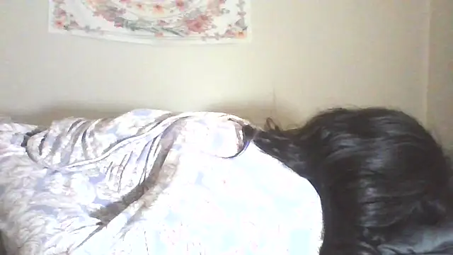 Snapshot of angeliquebelcali chatting on 05-23-26, 02:32 angeliquebelcali online show from 05-23-26, 02:32