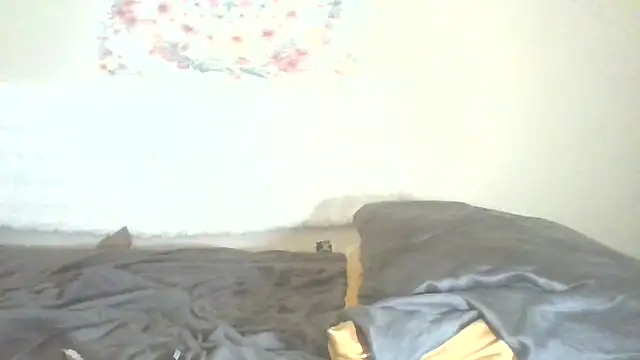 Snapshot of angeliquebelcali chatting on 05-27-26, 02:24 angeliquebelcali online show from 05-27-26, 02:24