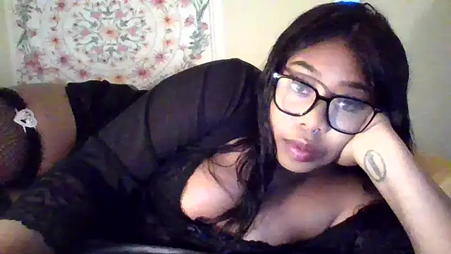 Snapshot of angeliquebelcali chatting on 10-19-25, 05:16 angeliquebelcali online show from 10-19-25, 05:16