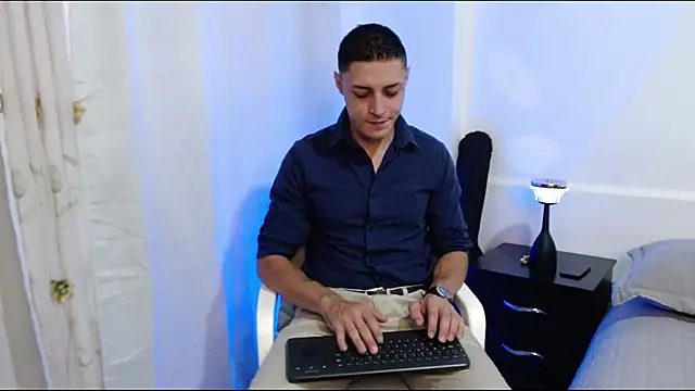 Frank Millers online show from 06-18-26, 10:37