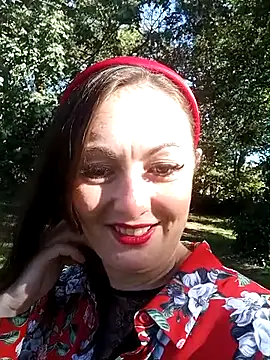 Snapshot of AdorahB3ll3 chatting on 10-06-25, 02:18 AdorahB3ll3 online show from 10-06-25, 02:18