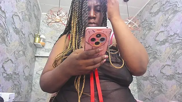 Snapshot of nefertiti_ebony chatting on 04-28-26, 03:16 nefertiti ebony online show from 04-28-26, 03:16