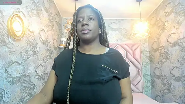 nefertiti ebony online show from 10-15-25, 04:37