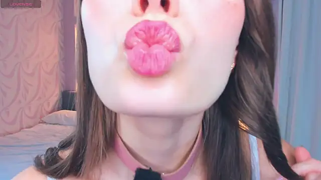 FloraDobb online show from 11-16-25, 08:08