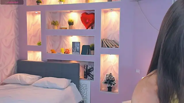 FloraDobb online show from 11-13-25, 07:23