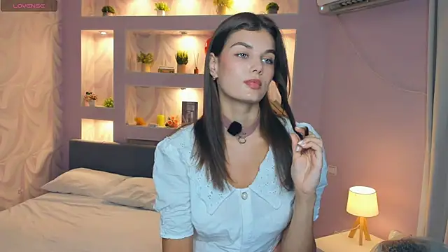 FloraDobb online show from 09-14-25, 07:09