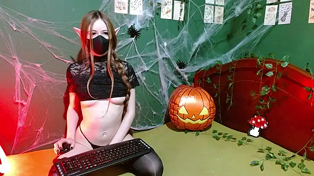 winter elf  online show from 10-09-25, 03:40