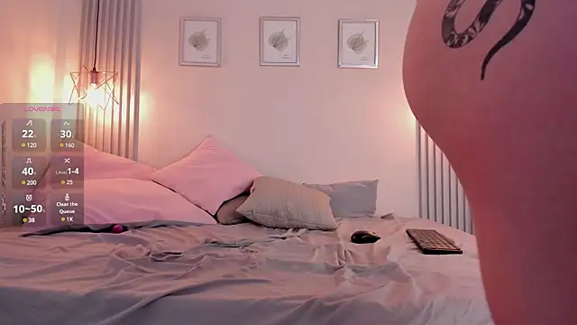 Snapshot of redvelvet__7 chatting on 02-06-25, 04:03 redvelvet  7 online show from 02-06-25, 04:03