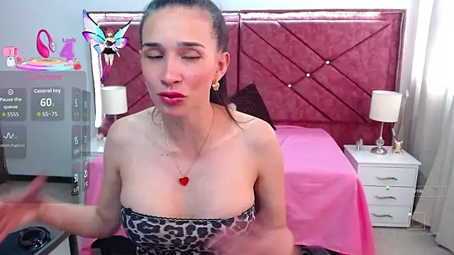 Snapshot of victoria_adams07 chatting on 09-20-25, 08:36 victoria adams07 online show from 09-20-25, 08:36