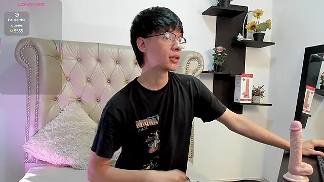 OliverWhite18 online show from 01-29-25, 12:24