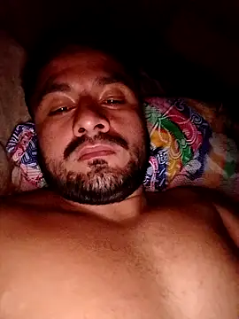 Snapshot of Ant1990 chatting on 02-12-25, 03:40 Ant1990 online show from 02-12-25, 03:40