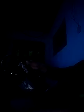 Snapshot of Ant1990 chatting on 10-12-25, 04:14 Ant1990 online show from 10-12-25, 04:14