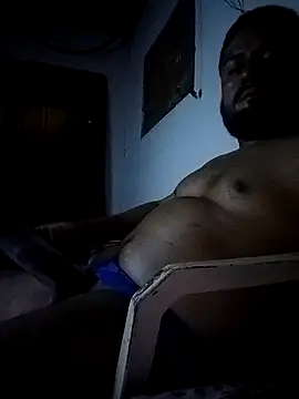 Snapshot of Ant1990 chatting on 11-24-25, 02:44 Ant1990 online show from 11-24-25, 02:44